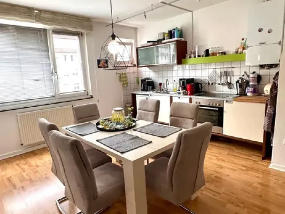 Zuhause mit 2,5 Zimmern in Nippes