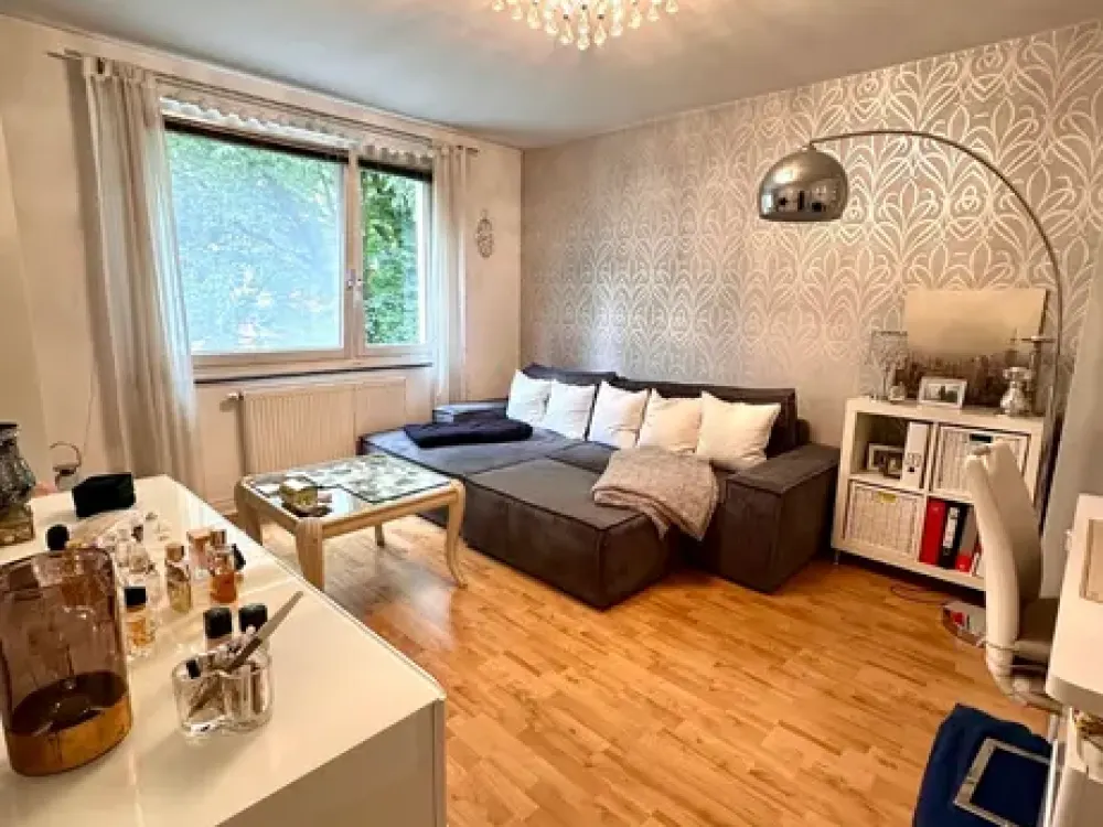 Zuhause mit 2,5 Zimmern in Nippes