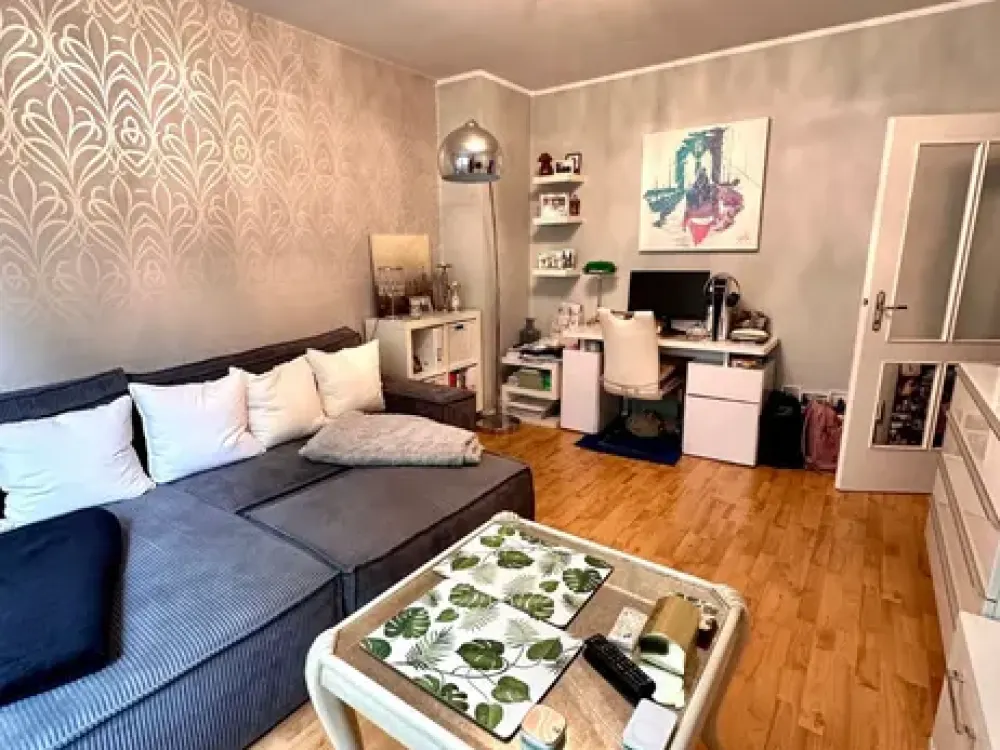 Zuhause mit 2,5 Zimmern in Nippes