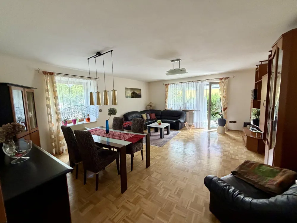 Möblierte 3‑Zimmer‑Wohnung mit Garten in Moosach