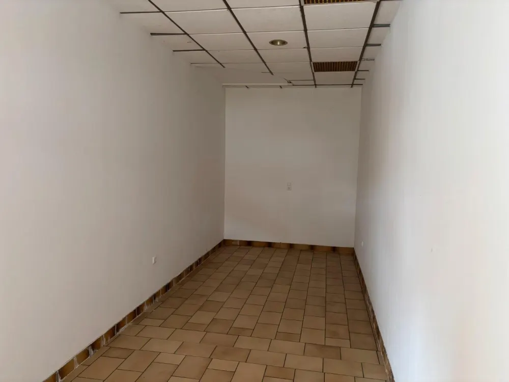 شقة 3 غرف مع مطبخ وحمام في 34379 كالدن