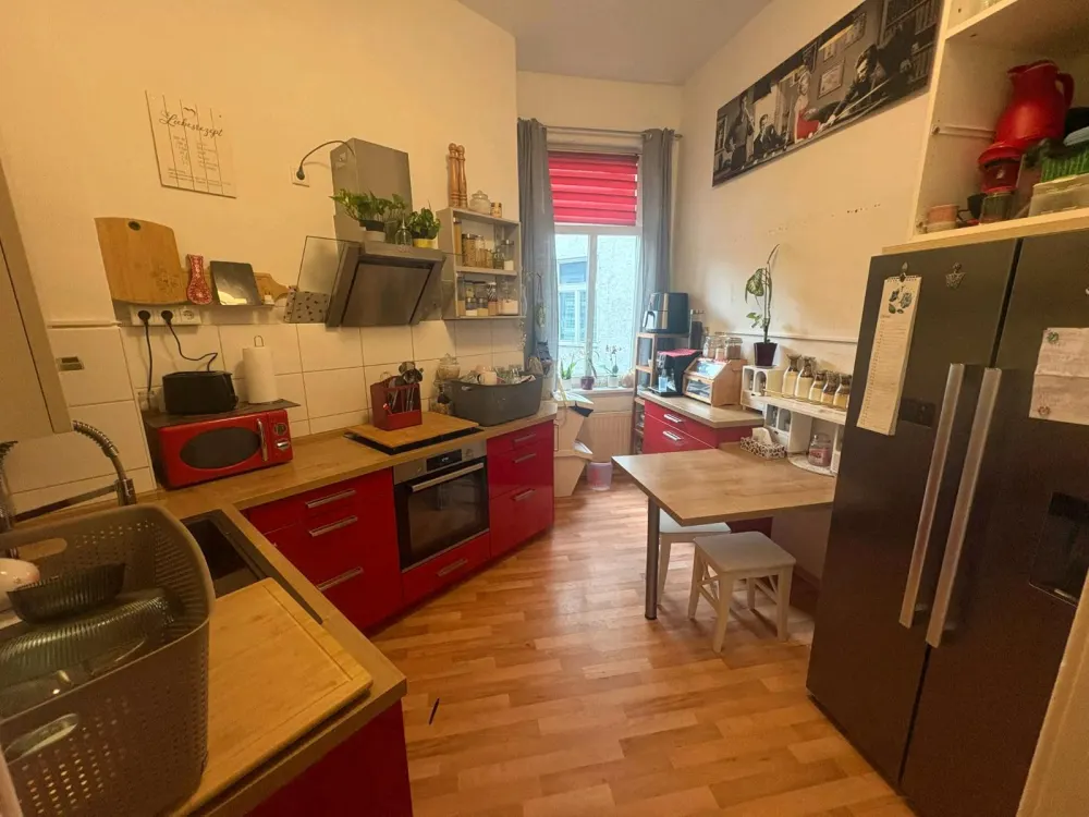 3-Room Apartment Arnstadt 110sqm, Bathtub, Daylight Bathroom, Tiled Stove, Fitted Kitchen