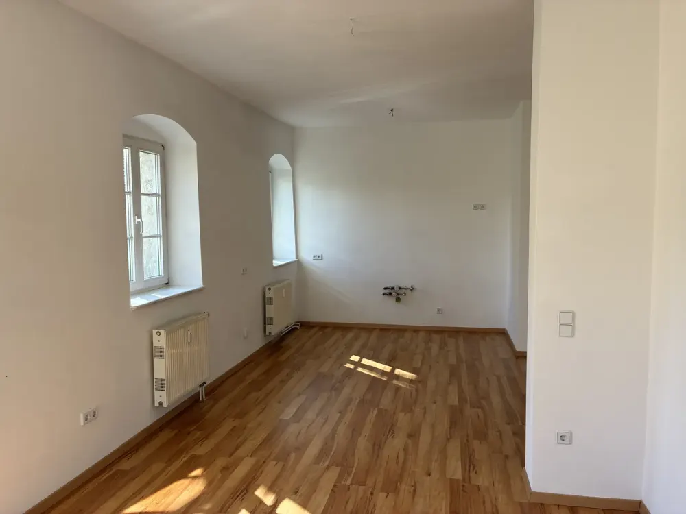 Single-Wohnung in historischem Herrenhaus