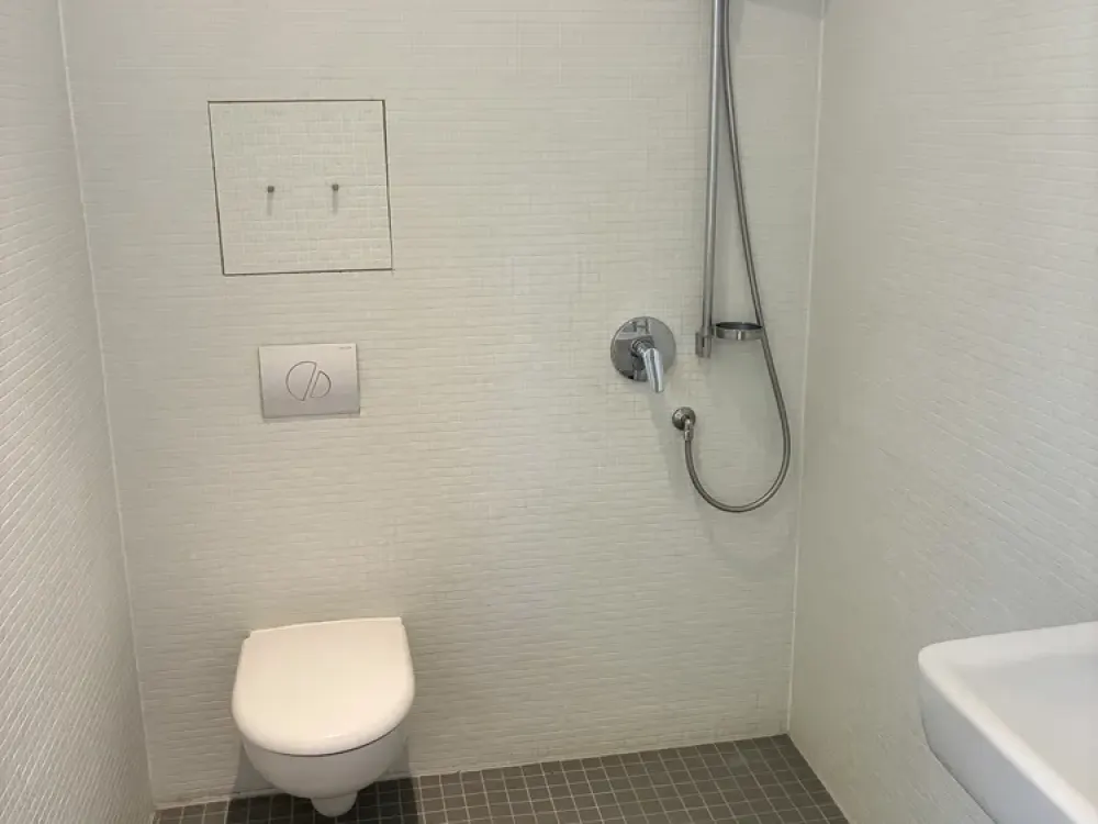 Single-Wohnung in historischem Herrenhaus