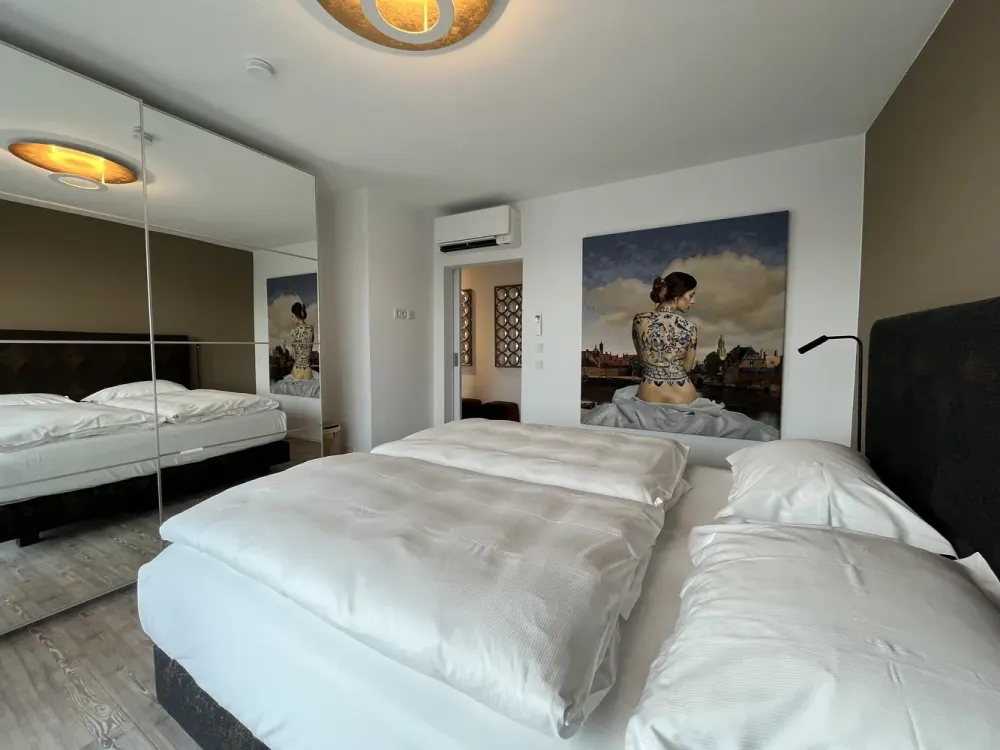 Exklusiv wohnen am Dom: 4-Zimmer-Designwohnung mit Balkon & 2 Bädern, Einziehen & wohlfühlen!