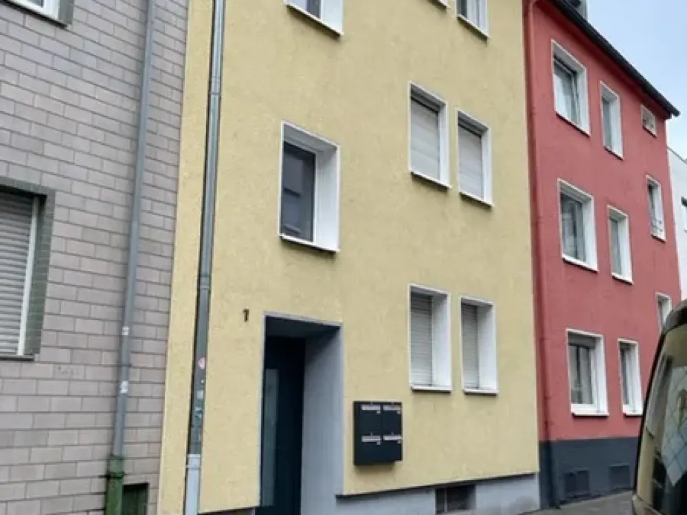 Fully Furnished 2-Room Apartment in Köln Deutz with 52 m²