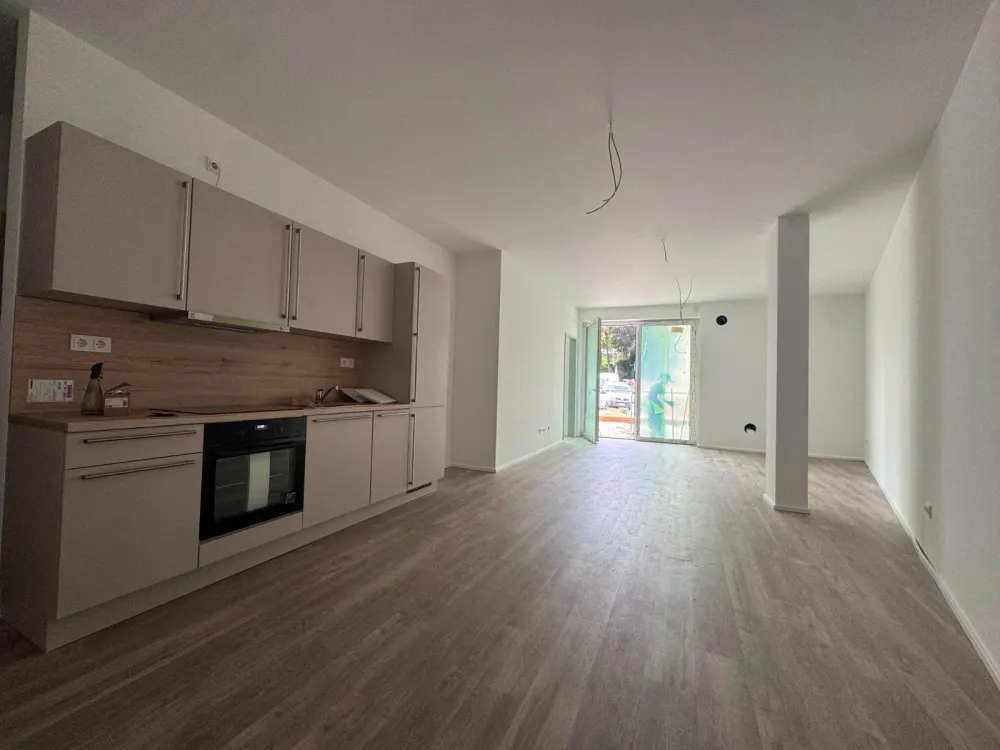 CAMPUS RESIDENCE, Luxury Student Apartments, NEW BUILD