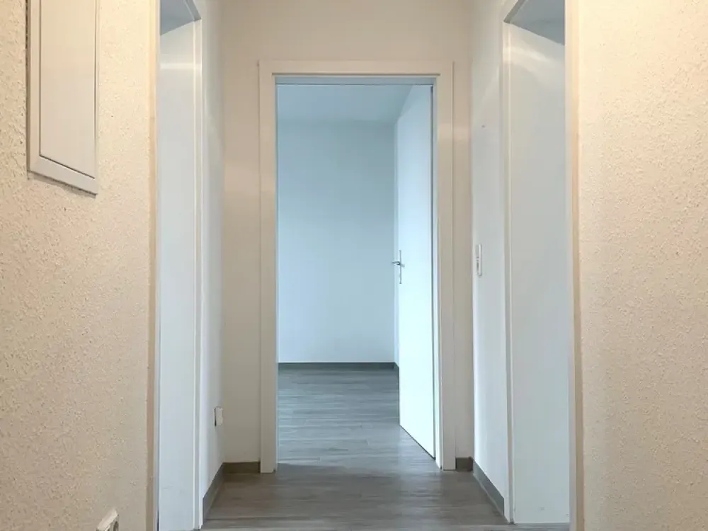 Frisch renovierte 3-Zimmer Wohnung in Do-Oestrich