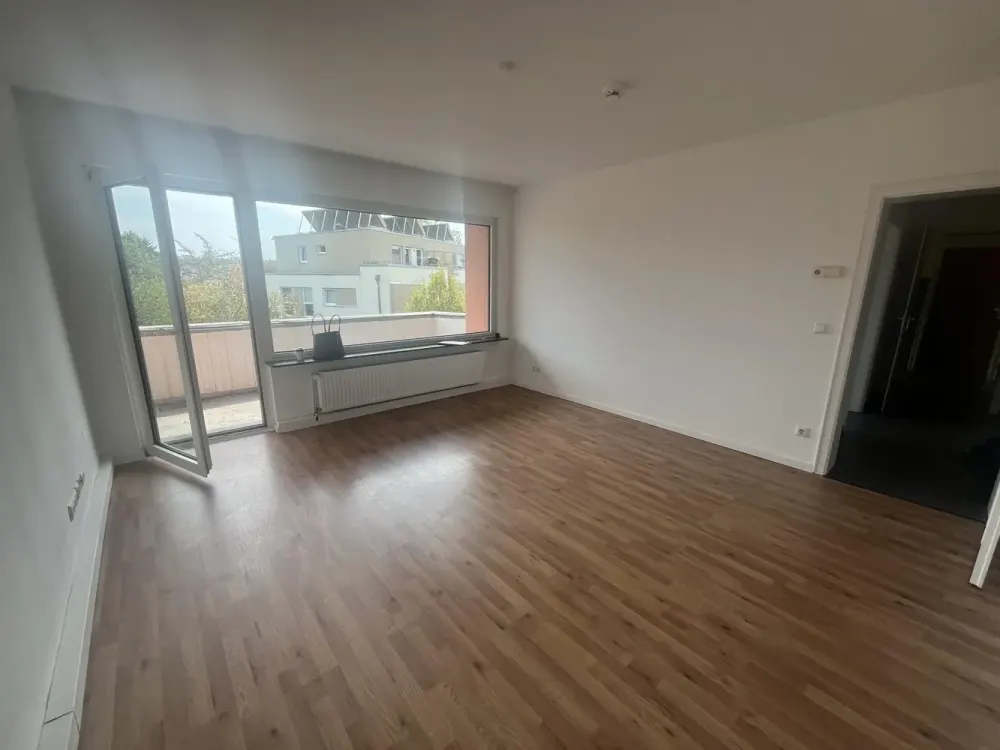 3 Zimmerwohnung mit Balkon in Porz Wahnheide