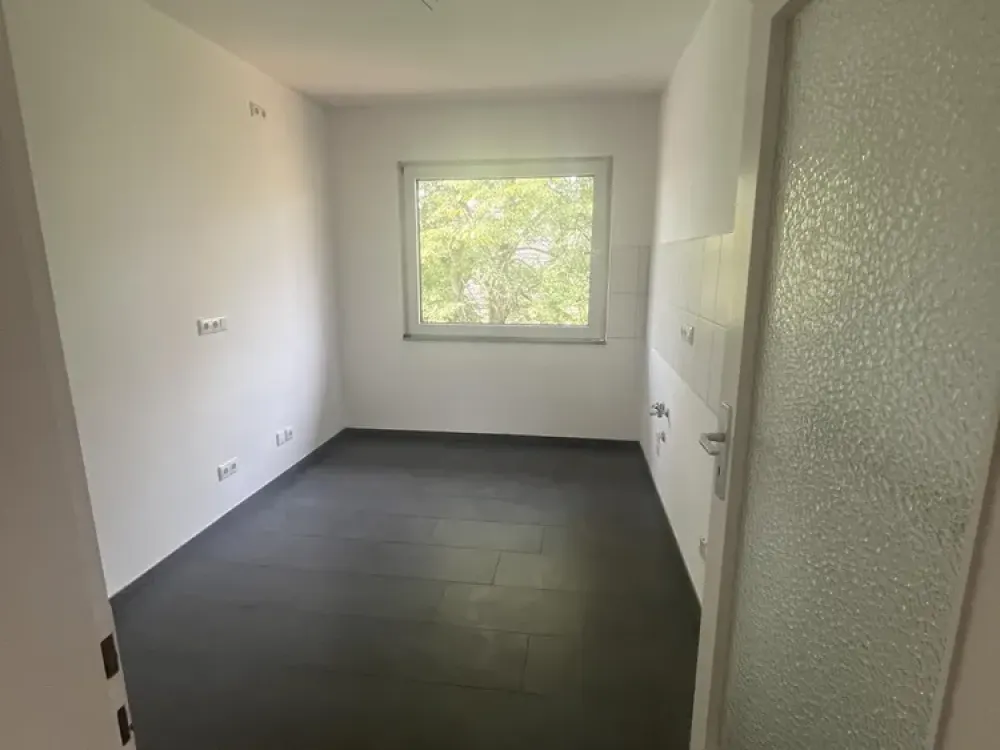 3 Zimmerwohnung mit Balkon in Porz Wahnheide