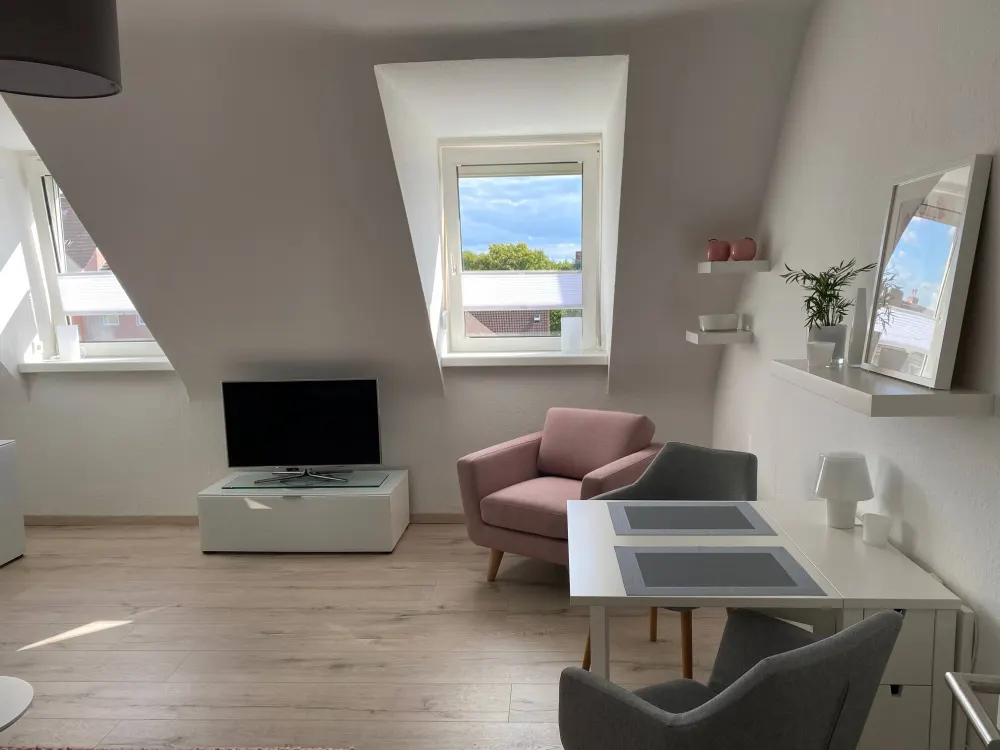 Elegant Attic Apartment in a Desirable Location