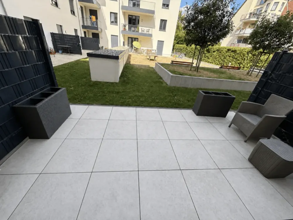 Terrassenwohnung mit 3 Zimmern und moderner Ausstattung in Bad Homburg vor der Höhe