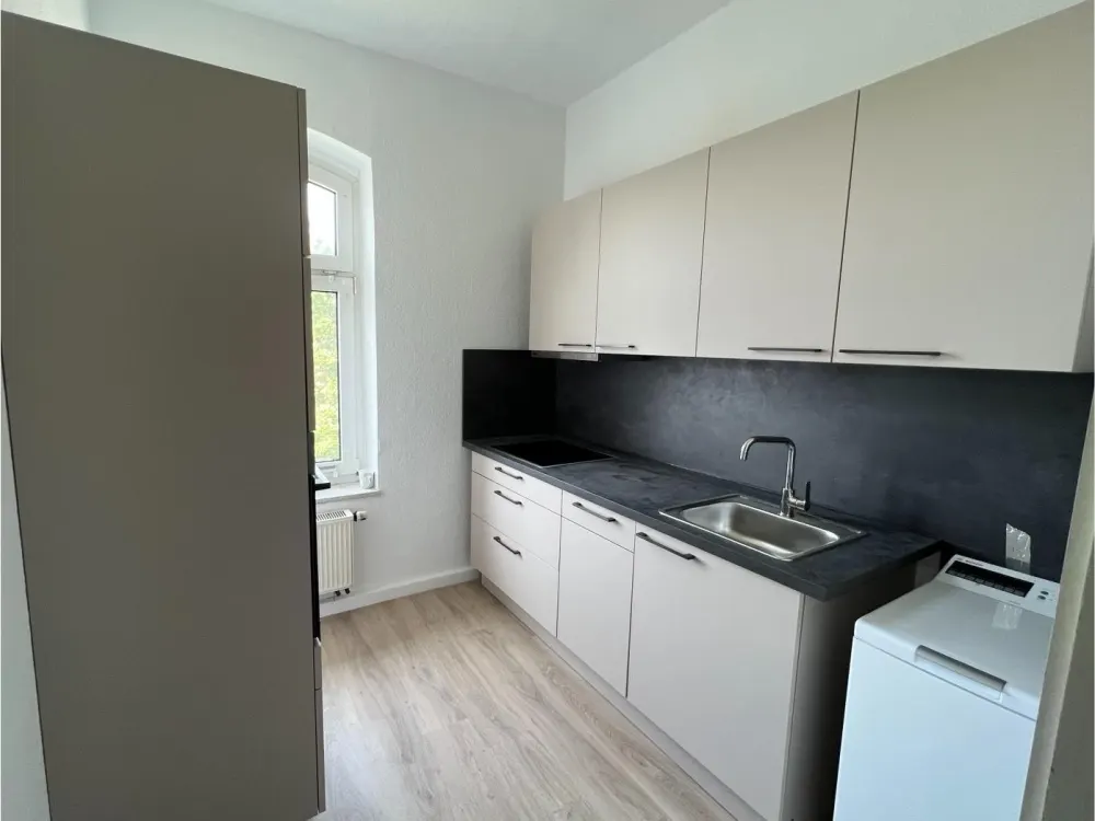 *DRINGEND* //Nachmieter 2-Raum-Whg mit EBK gesucht