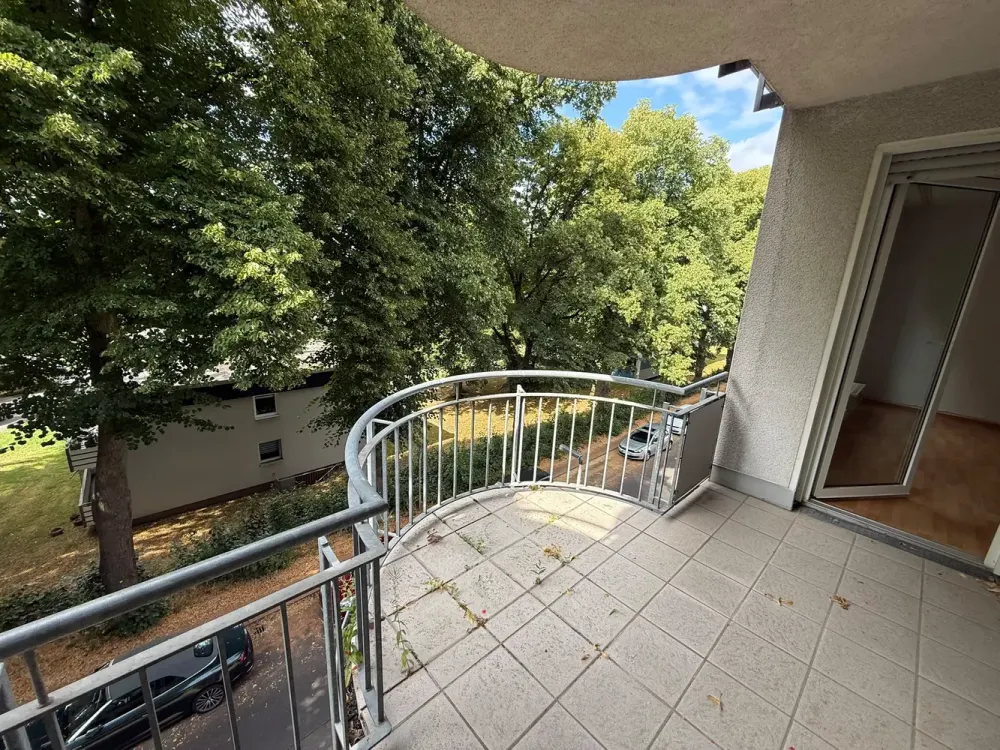 Seniorenwohnen- mit barrierefreiem Badezimmer und Balkon
