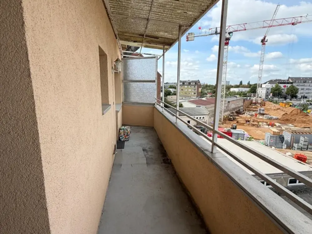 Helle 2-Zimmer-Wohnung mit großem Balkon in Düsseldorf