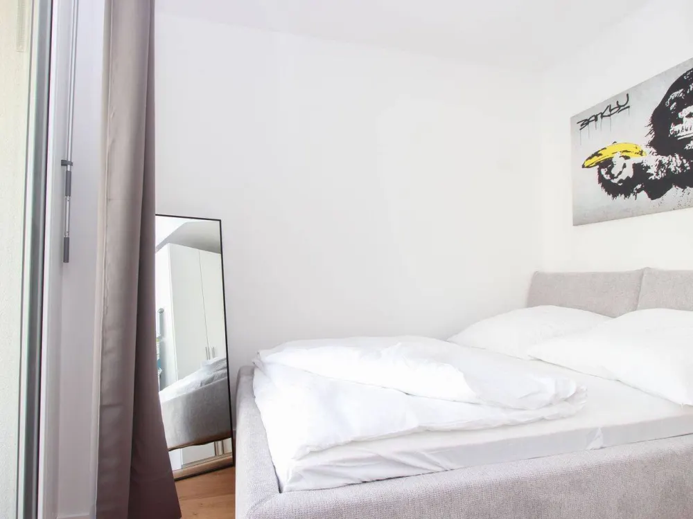 Möbliertes 1,5-Zimmer-Apartment mit Loggia