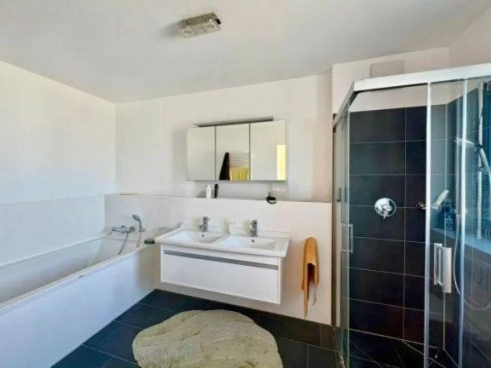 Hochwertige 4-Zimmer-Wohnung in 81245 München (ID 1600)