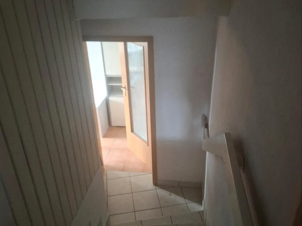 2 Zimmer Wohnung mit großen Garten und Freisitz