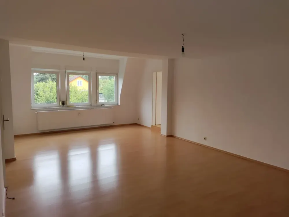 Blick ins Grüne! Helle 3 Zimmer-Wohnung in Bad Vilbel Heilsberg