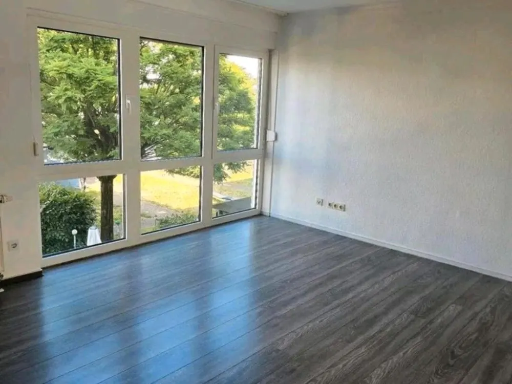 Charmante 3 Zimmer Wohnung in Saarbrücken- Burbach zu vermieten