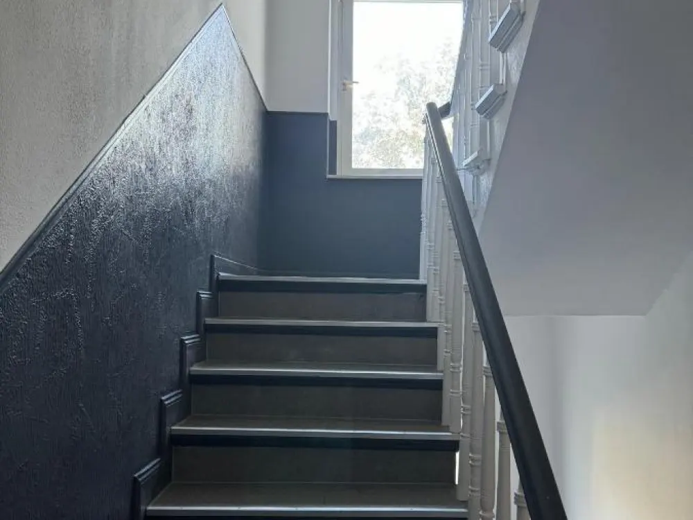 Schöne modernisierte EG-Wohnung in zentraler Lage mit eigenem Gartenbereich und Balkon