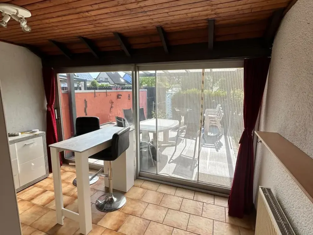 Viel Platz für alle: 6-Zimmer-Wohnung in Duisburg Serm