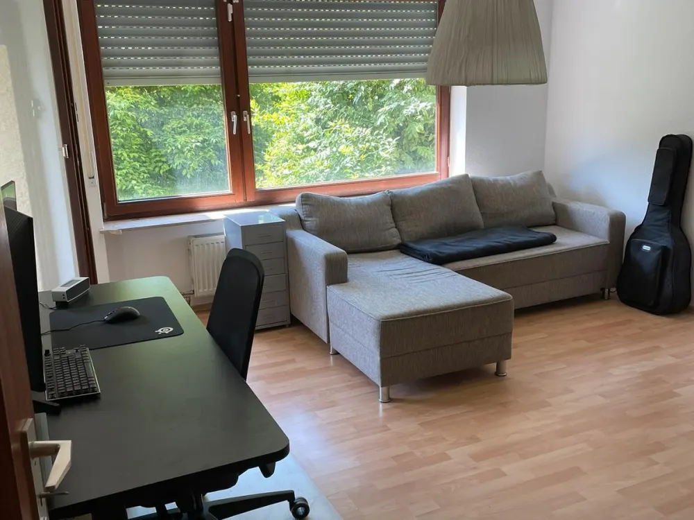2 Zimmer-Wohnung 60m²-EBK-Terrasse-Garten-PKW Stellplatz-Keller