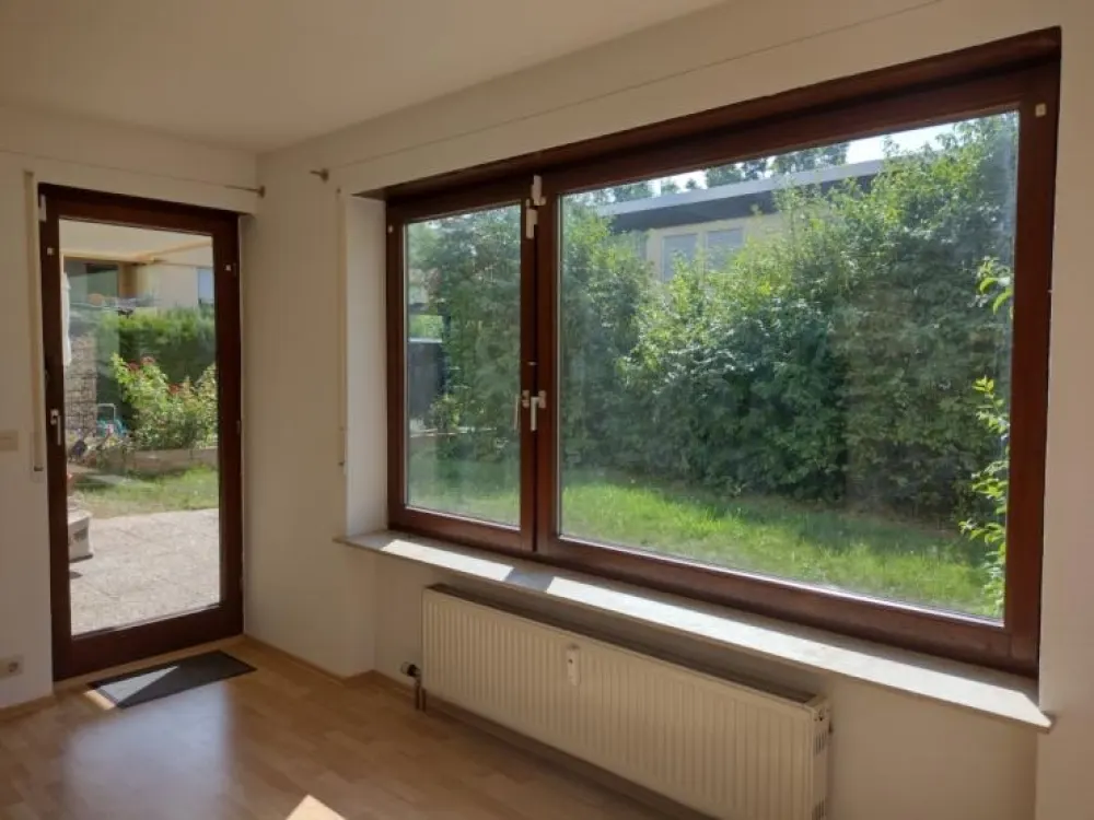 2 Zimmer-Wohnung 60m²-EBK-Terrasse-Garten-PKW Stellplatz-Keller