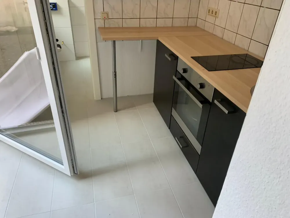 Modernisierte 2,5-Raum-Wohnung mit kleiner Terrasse in Köln-Holweide