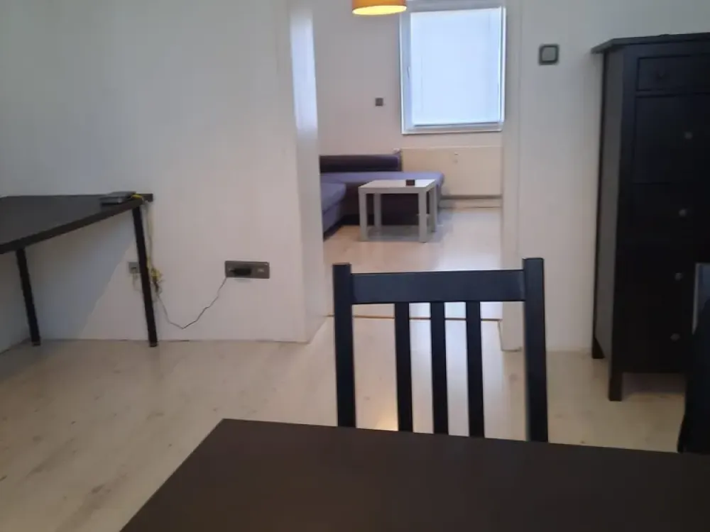 Modernisierte 2,5-Raum-Wohnung mit kleiner Terrasse in Köln-Holweide