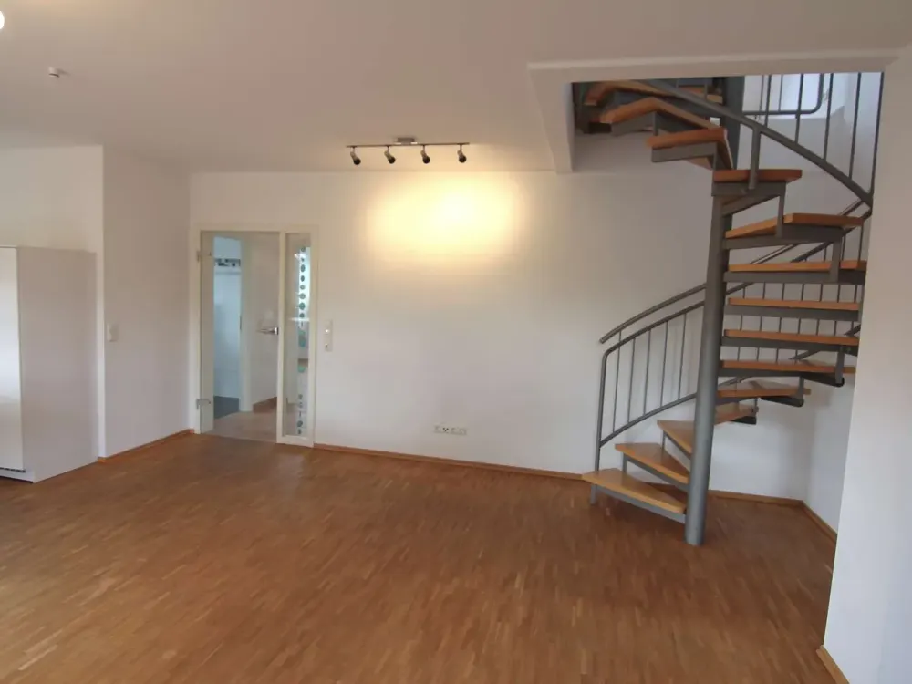 4 Zi.- Whg. 106m² - Einbauküche - Terrasse - 2 TG Stellplätze auf Wunsch