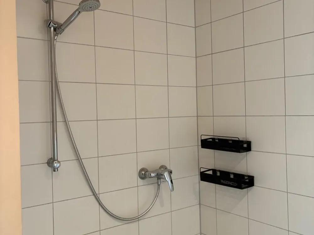 Hoch oben wohnen: 1-Zimmer-Wohnung mit Balkon in Dresden, Hechtstraße (01097)