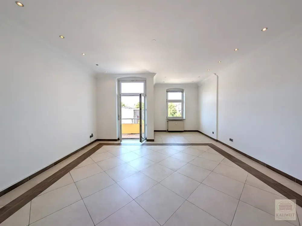 Flingern-Nord / Stil-Altbau / Einbauküche: Großzügige 2-Raum Wohnung
