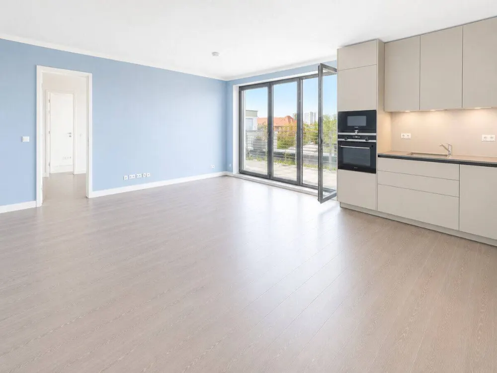 Wilmersdorf: Brandenburgische Str - LUXUS 2-Zi-DG - 80 m² + RIESEN TERRASSE + 2 Bäder - ab 01.09.26