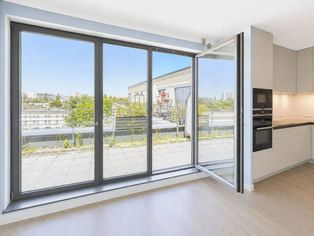 Wilmersdorf: Brandenburgische Str - LUXUS 2-Zi-DG - 80 m² + RIESEN TERRASSE + 2 Bäder - ab 01.09.26