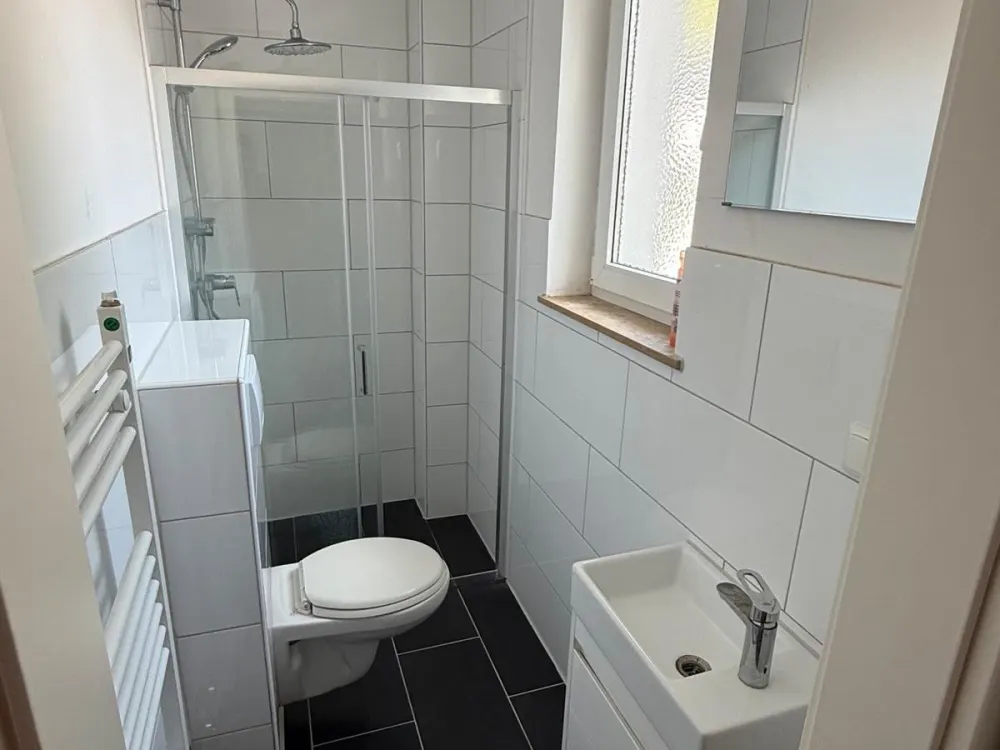 Ideal für Amazon-MA Frisch sanierte 1-Zimmer-Wohnung in Achim