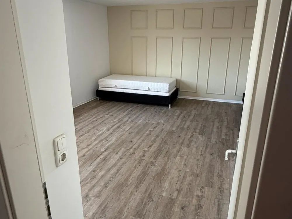 Ideal für Amazon-MA Frisch sanierte 1-Zimmer-Wohnung in Achim