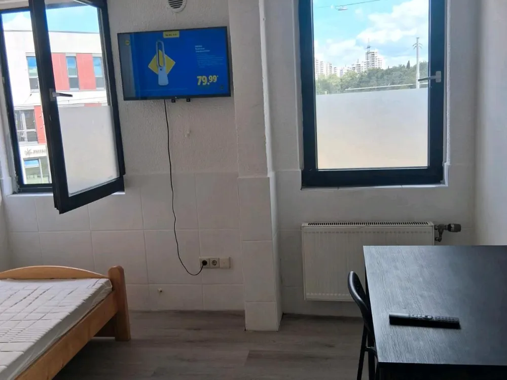 WG Zimmer möbliert