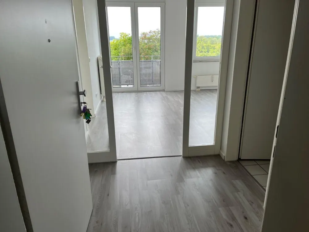 Hochwertige 2-Zimmer-Wohnung mit Balkon in Hannover, Weinkampswende (30539)