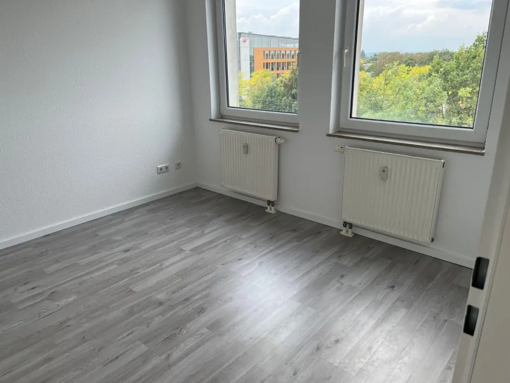Hochwertige 2-Zimmer-Wohnung mit Balkon in Hannover, Weinkampswende (30539)