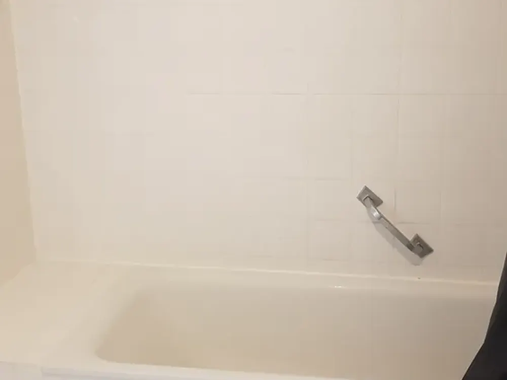 SOFORT- Superhelle Großzügige 1 Zimmerwohnung, mit Balkon, sucht netten bewohner