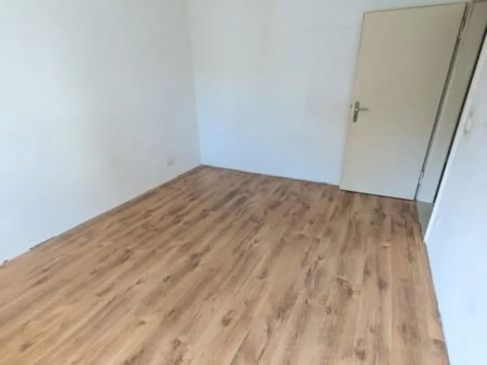 Frisch saniert: Großzügige 3-Zimmer-Wohnung mit Balkon