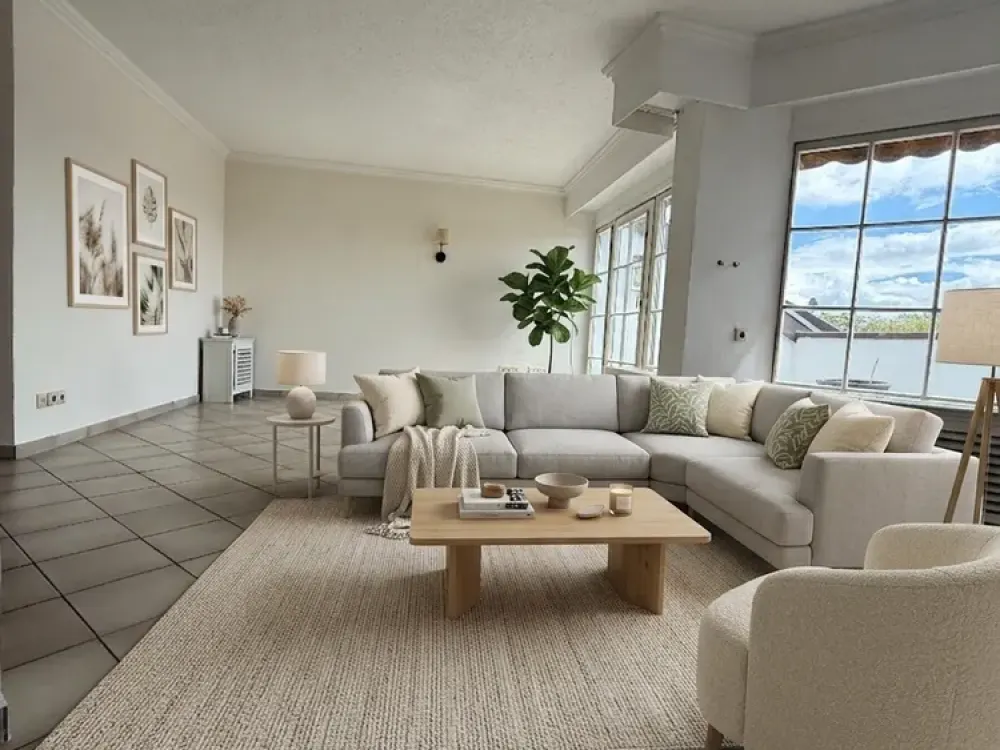 Daylight Idyll in Oberen Malstatt: Bright Attic Apartment with Terrace & Garage