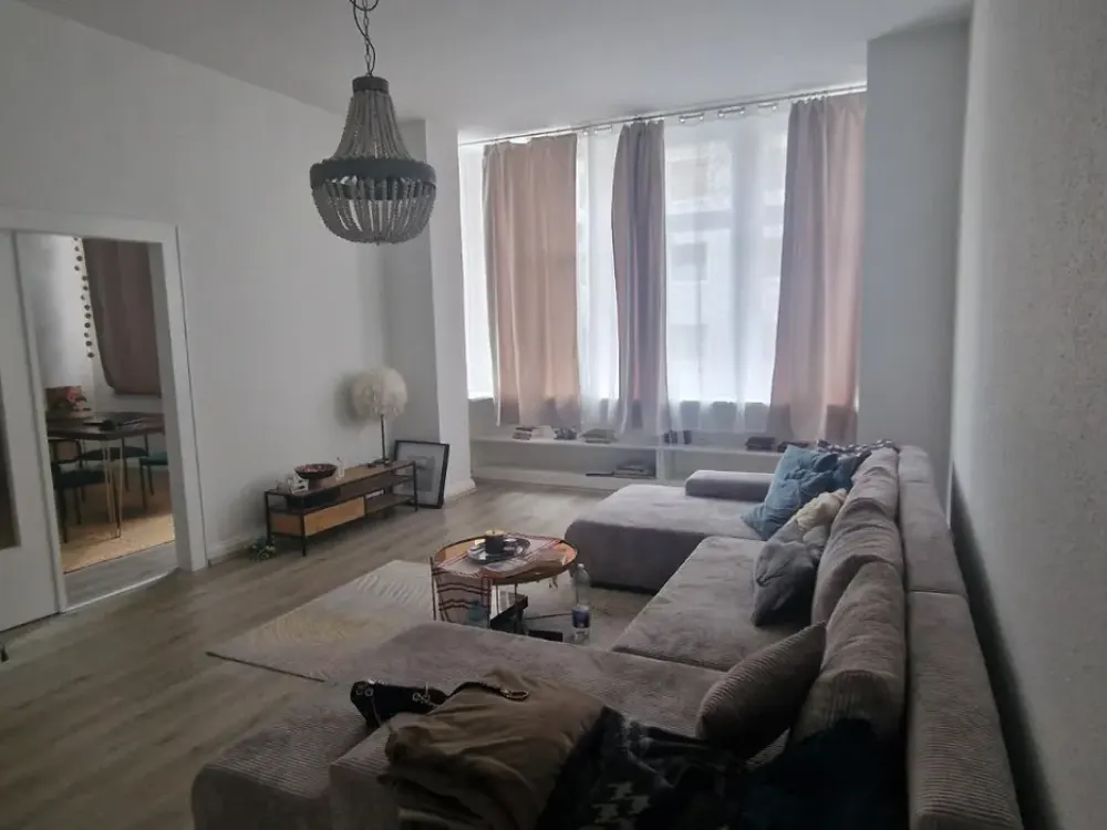 [LIS-10203] 4-Zimmer Wohnung mit Altbaucharme!