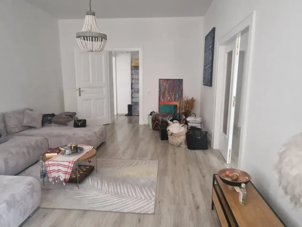 [LIS-10203] 4-Zimmer Wohnung mit Altbaucharme!