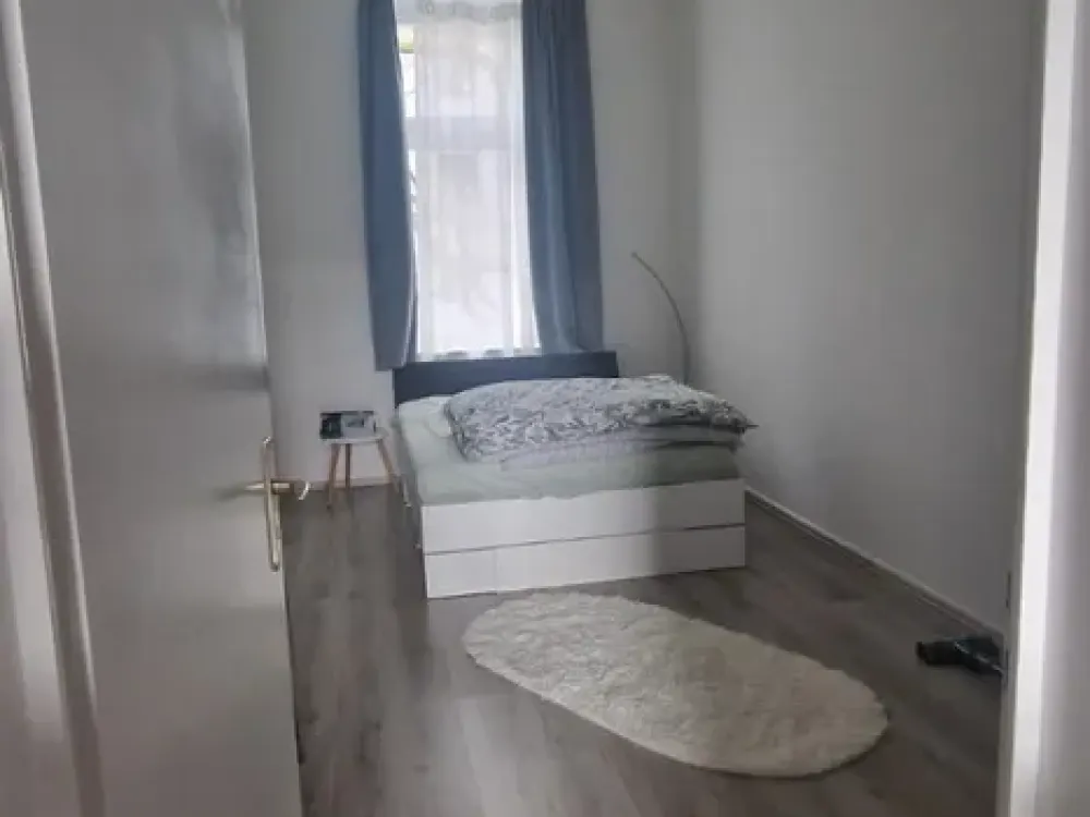 [LIS-10203] 4-Zimmer Wohnung mit Altbaucharme!