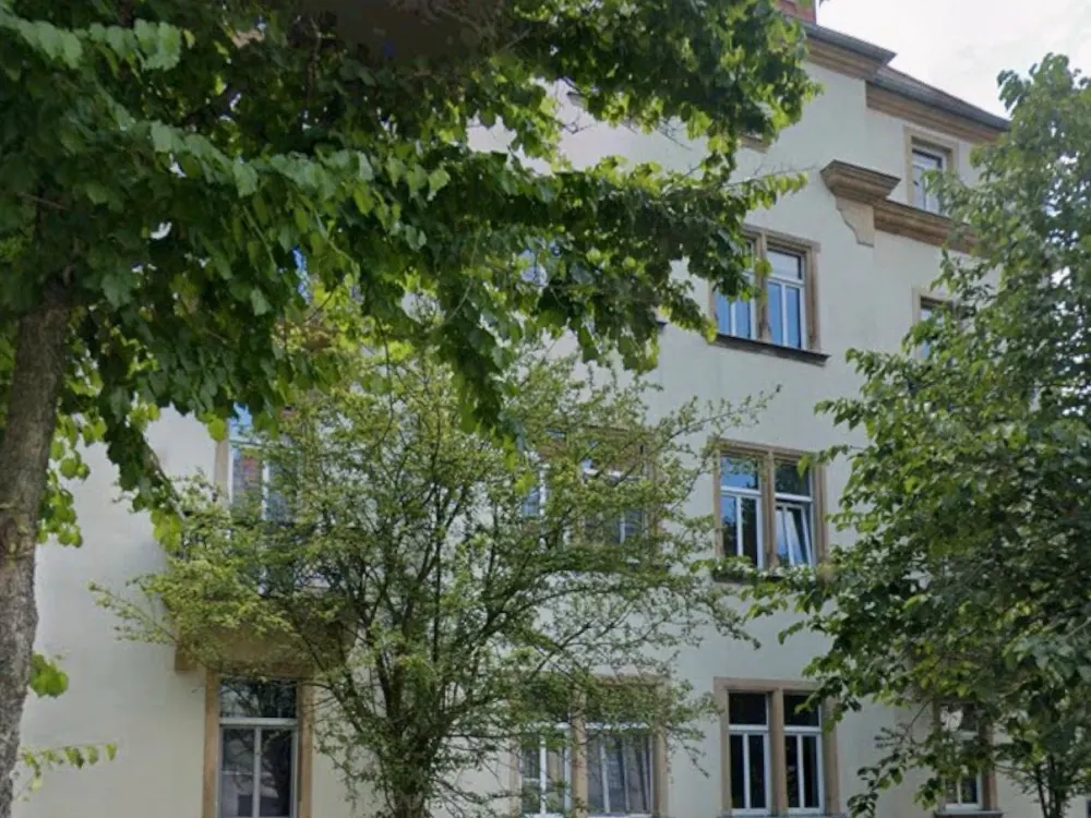 WG Zimmer ≈16qm, Altbauwohnung ≈80qm, Striesen, nahe Uniklinikum