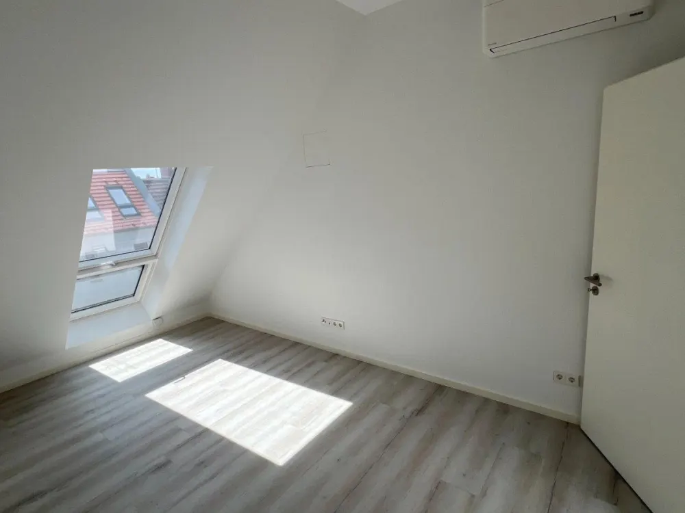2,5-Zimmer Wohnung mit Terrasse und offener Küche in Top-Lage