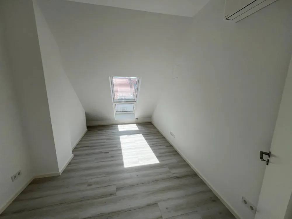 2,5-Zimmer Wohnung mit Terrasse und offener Küche in Top-Lage