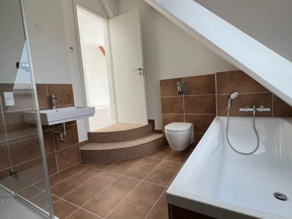 2,5-Zimmer Wohnung mit Terrasse und offener Küche in Top-Lage